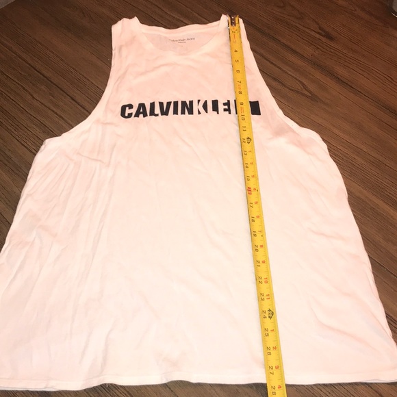 Calvin Klein t-shirt - Picture 1 of 6